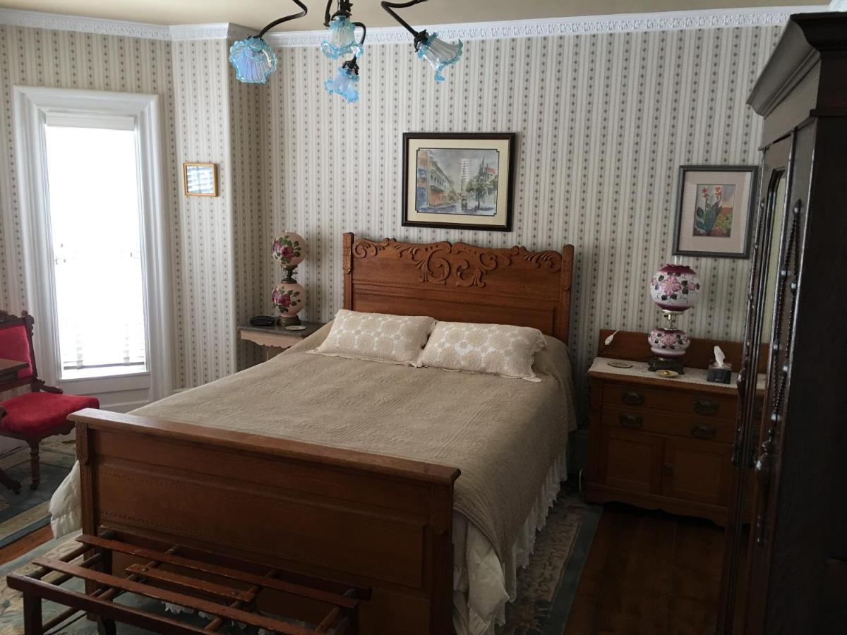 A Seafaring Maiden Bed And Breakfast Granville Ferry Room photo